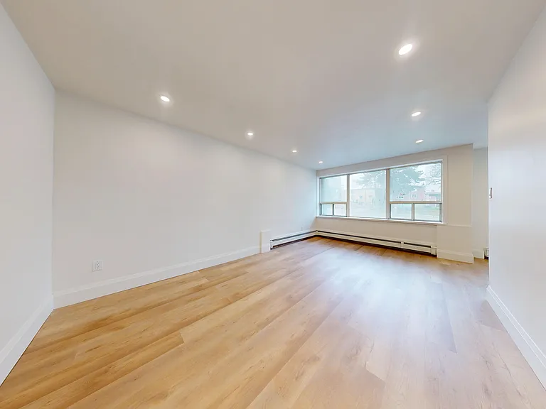 1 Marquette Ave — Photo 42