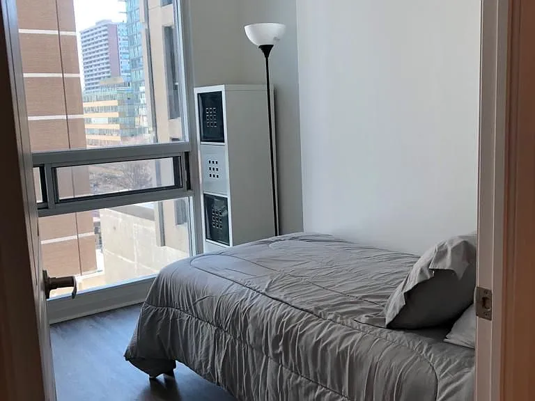 1121 Bay St #701 — Photo 16