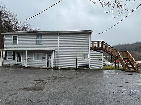4th image of 624 S Main St