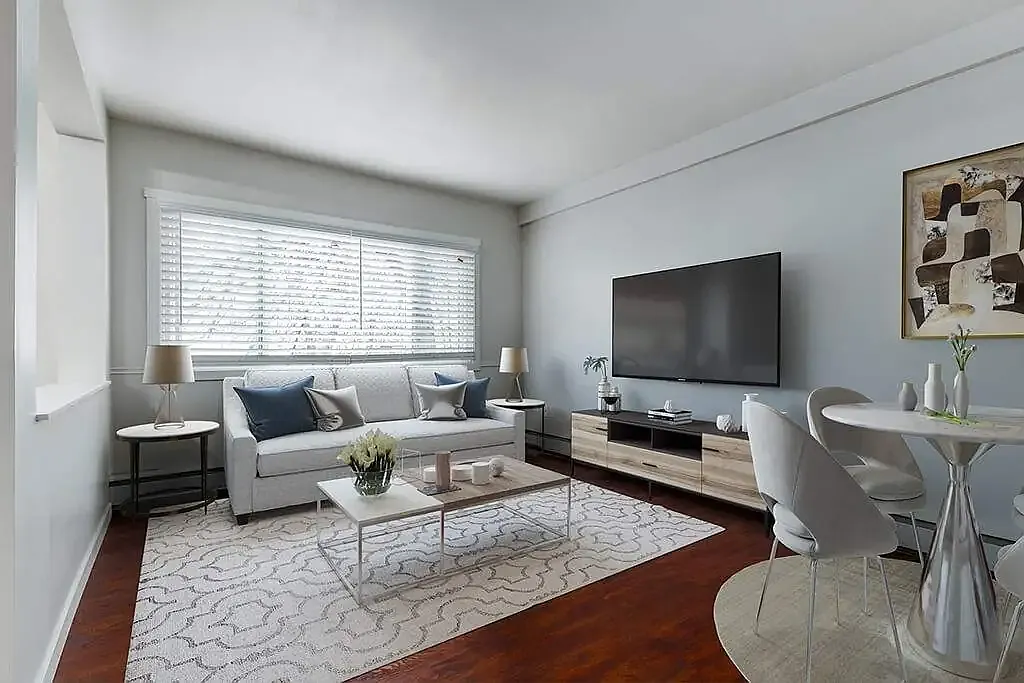 Casablanca Apartments — Photo 2