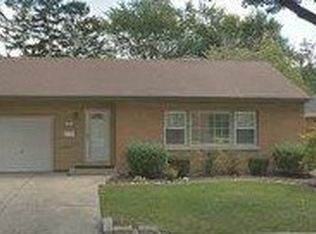 305 S Can Dota Ave, Mount Prospect, IL 60056