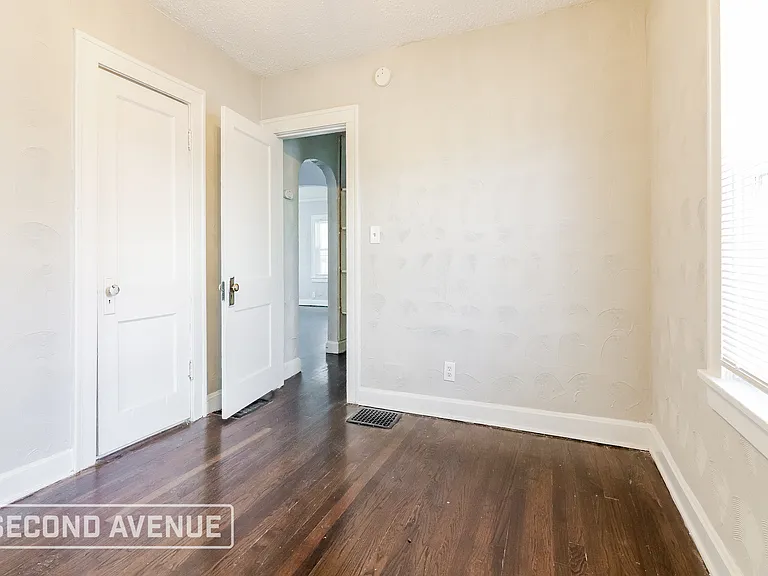 5121 Agnes Ave — Photo 13