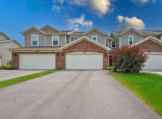 1157 Amber Dr, Cary, IL