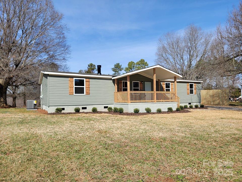 1st image of 1324 Highland Bluff Ct