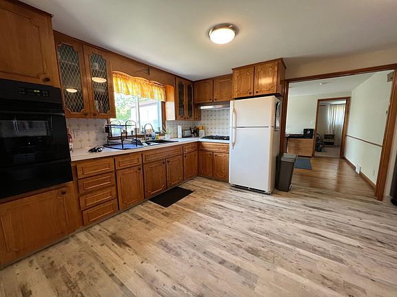 2nd image of 128 Vern Ln #2