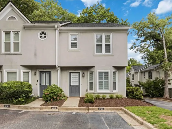 902 Defoors Lndg NW, Atlanta, GA 30318