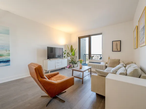 3312 Hudson Ave #Penthouse 7, Union City, NJ 07087