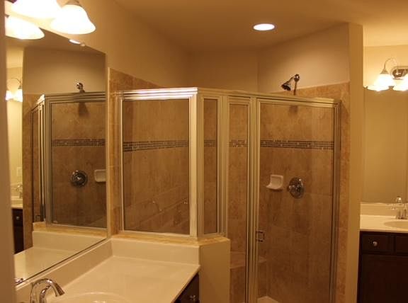 Master suite bathroom