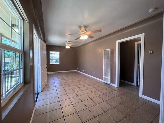 5th image of 2509 Pasadena Ave APT C