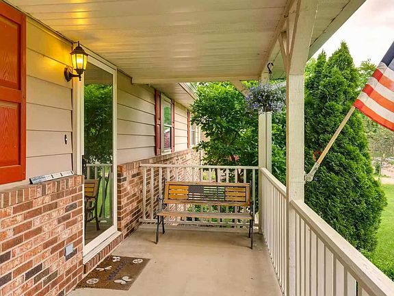 4th image of 7522 Edgedale Dr