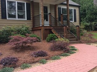 911 Tanner Dr, Scottdale, GA 30079