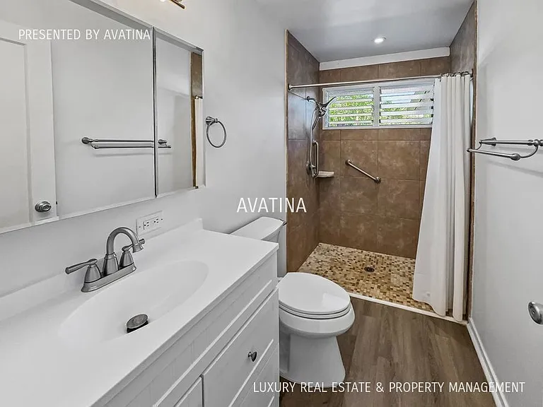 596 Iana St — Photo 17
