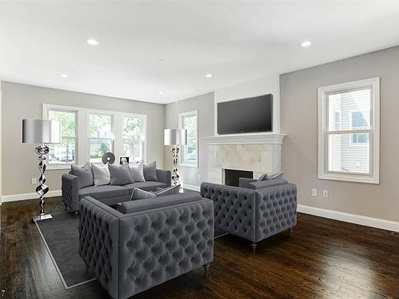 4th image of 520 Wyoming Ave