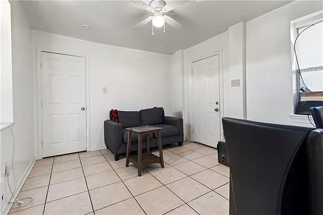 1 bed, 1.0 bath, 479 sqft, $1,150 — Photo 3