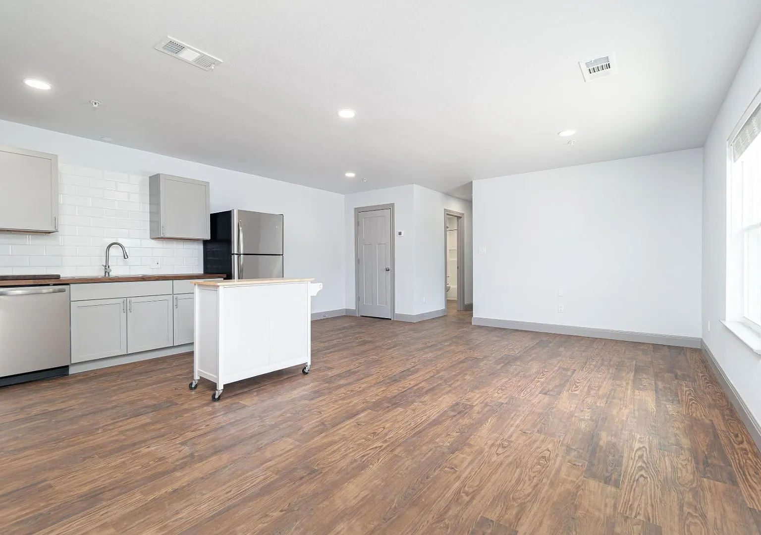 618 Live Oak Street - Unit 13 — Photo 3
