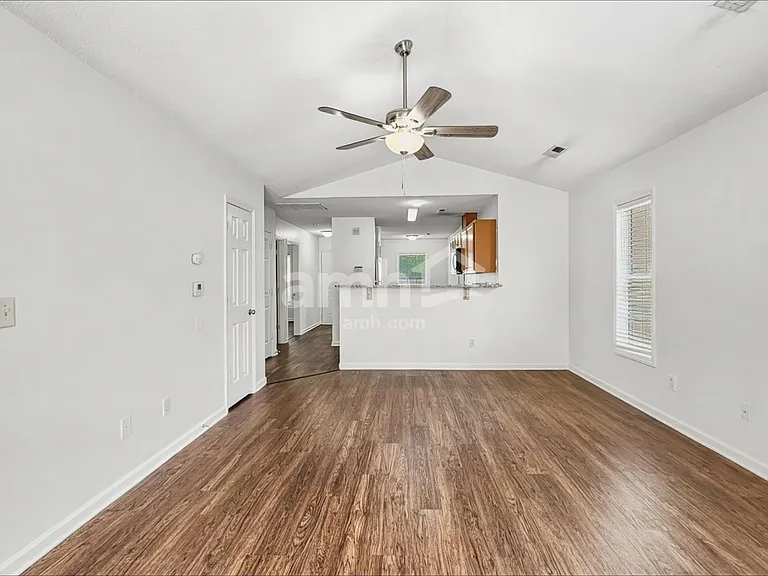 115 Bristol View Cir — Photo 8