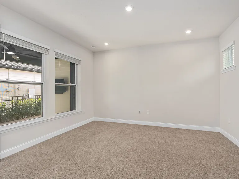 6504 Barnstorm Way — Photo 20