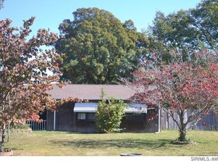 520 Valley View Dr, Millstadt, IL 62260
