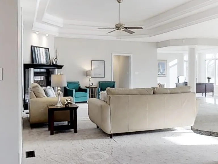 6821 Royal Oakland Pl — Photo 2