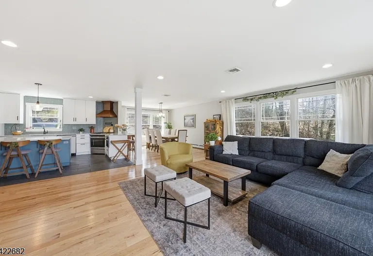 23 Edgemere Ave — Photo 37