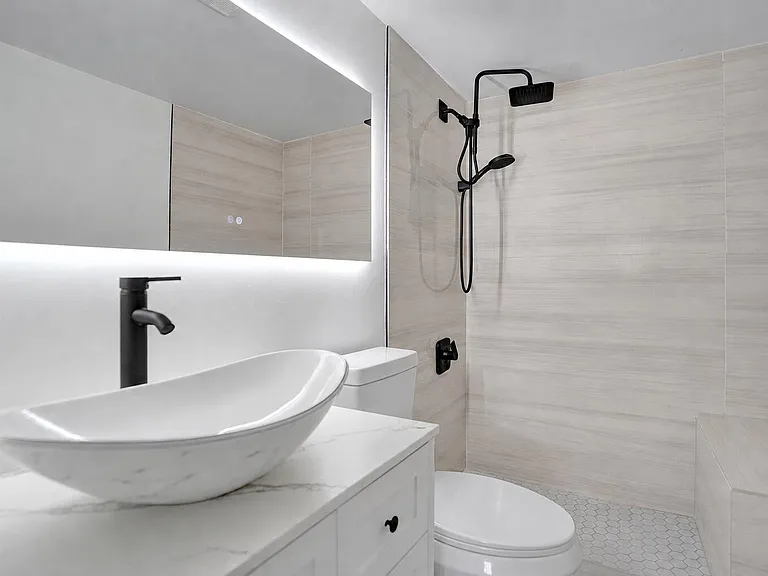 545 Trace Cir #101 — Photo 14