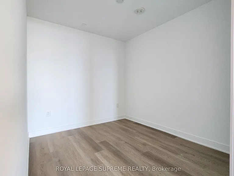 86 Dundas St E #1212 — Photo 20