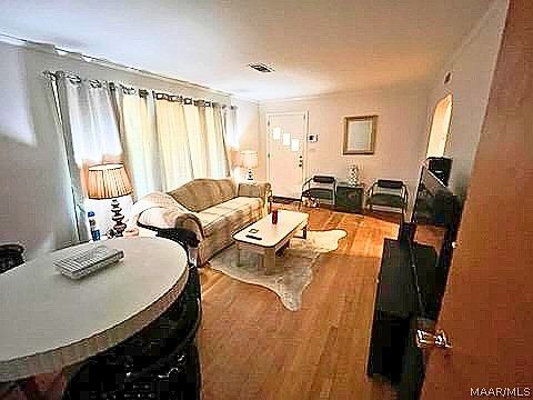 2nd image of 3006 Pelzer Ave