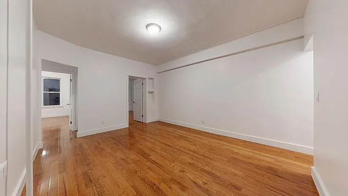 Rented by Bond New York | media 3