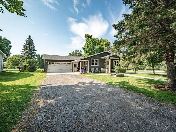 195 W Humble Ave, Ellsworth, WI 54011