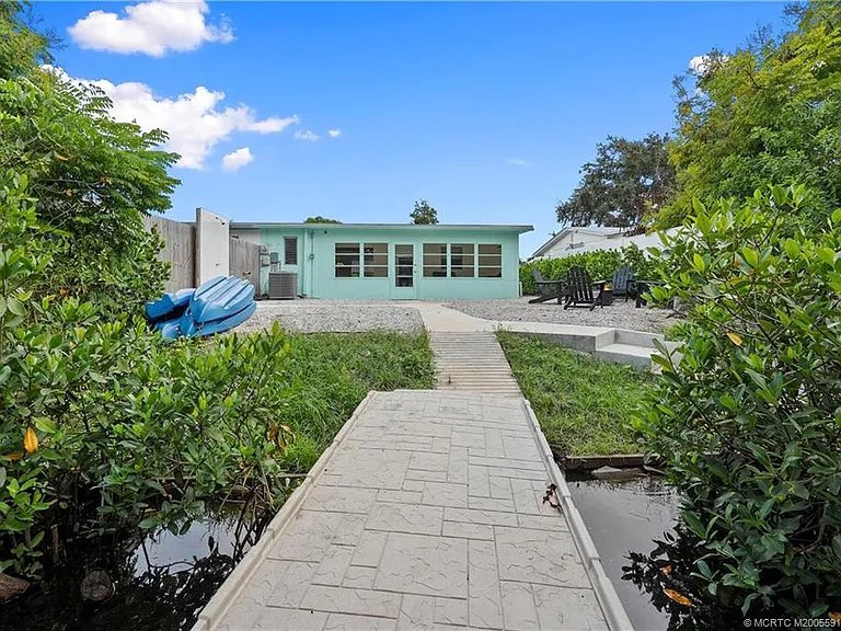 30 SW Hideaway Pl — Photo 26