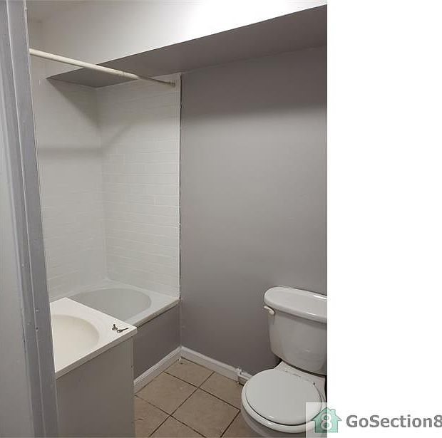 2nd image of 184 Claremont Ave #1