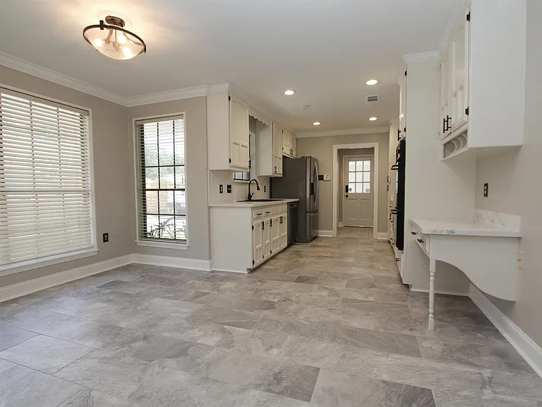 4837 Front Royal Dr — Photo 10