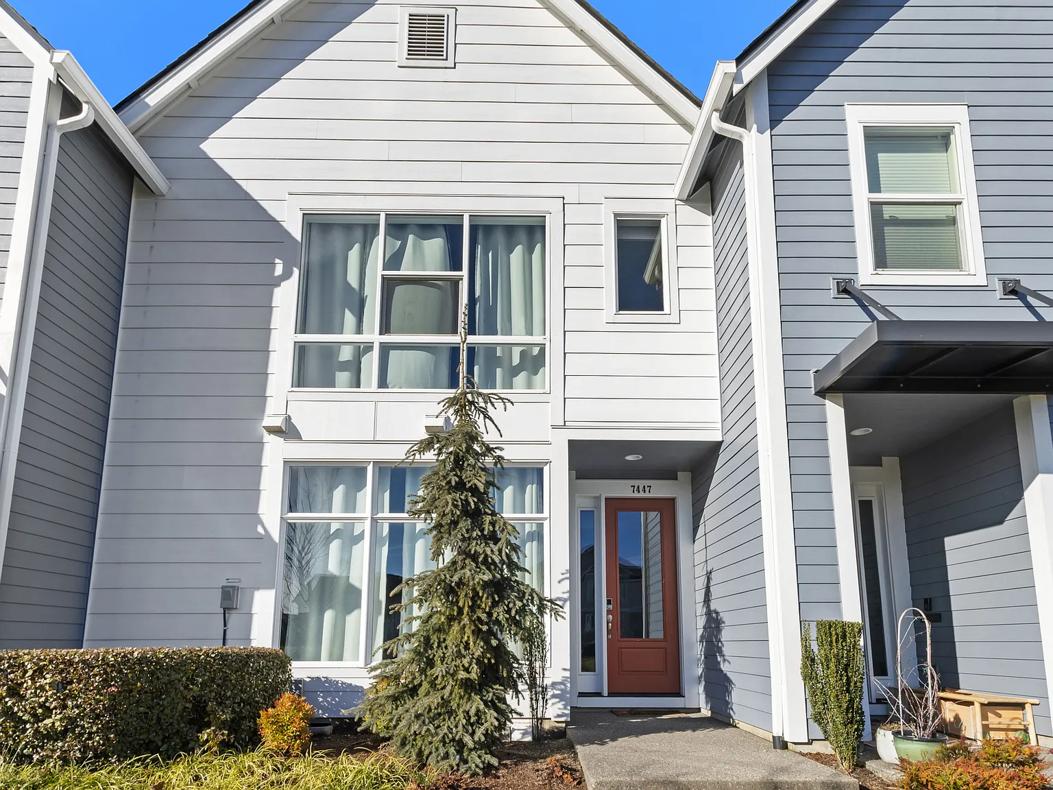 7447 SE Chinkapin Dr — Photo 1
