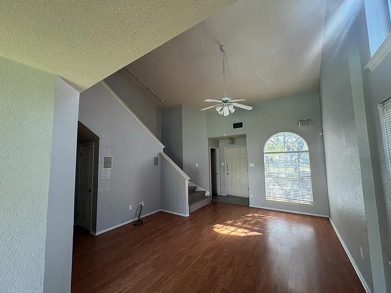 8901 Vigen Cir — Photo 4