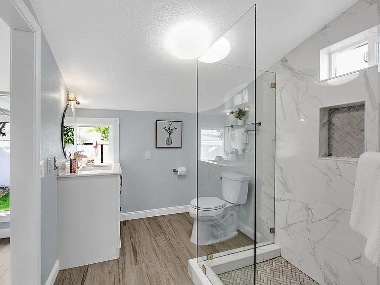 809 Gridley St — Photo 22
