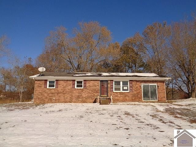 1st image of 224 Powerline Dr