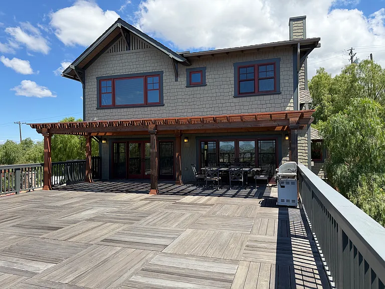 1790 E Burnett St — Photo 21