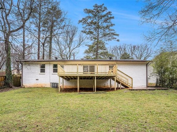1643 Pine Glen Cir, Decatur, GA 30035