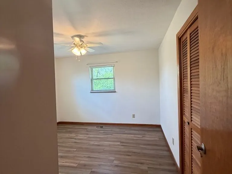 2201 Grey Ridge Rd — Photo 20