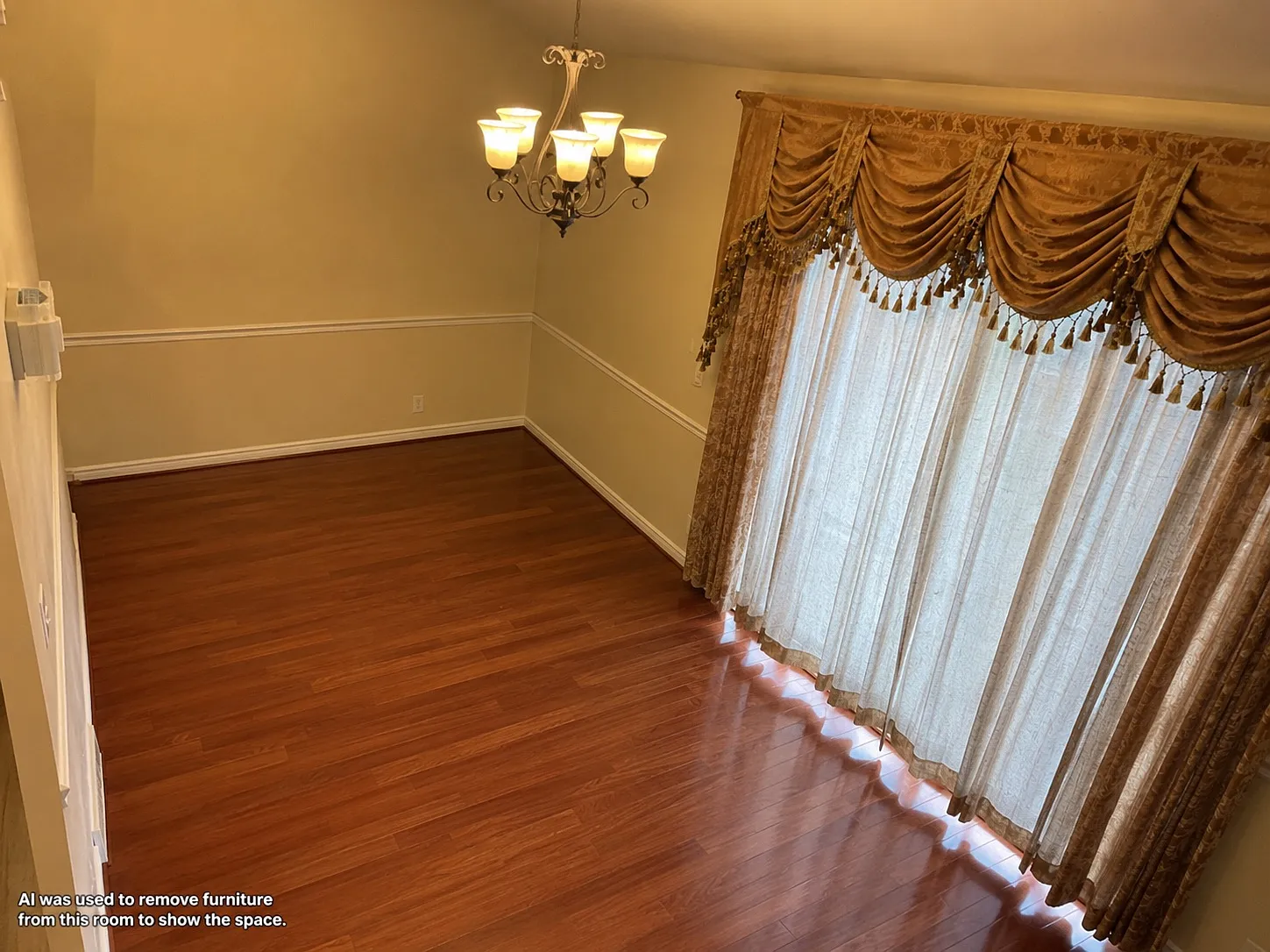 3 bed, 1300 sqft, $2,500 — Photo 2