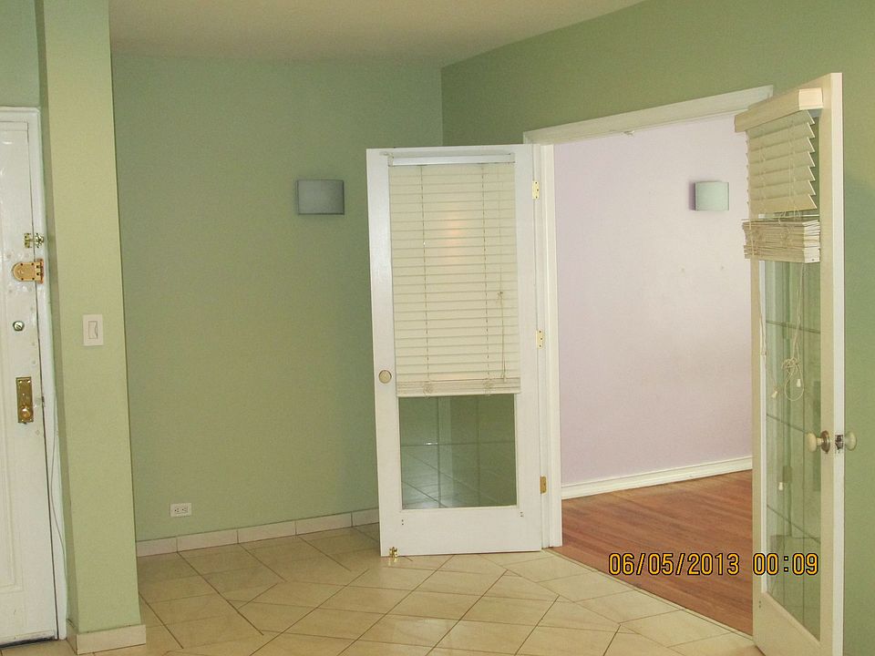 2nd image of 2220 78th St APT A2