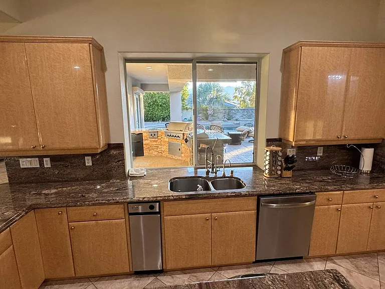 5 Chopin Ct — Photo 51
