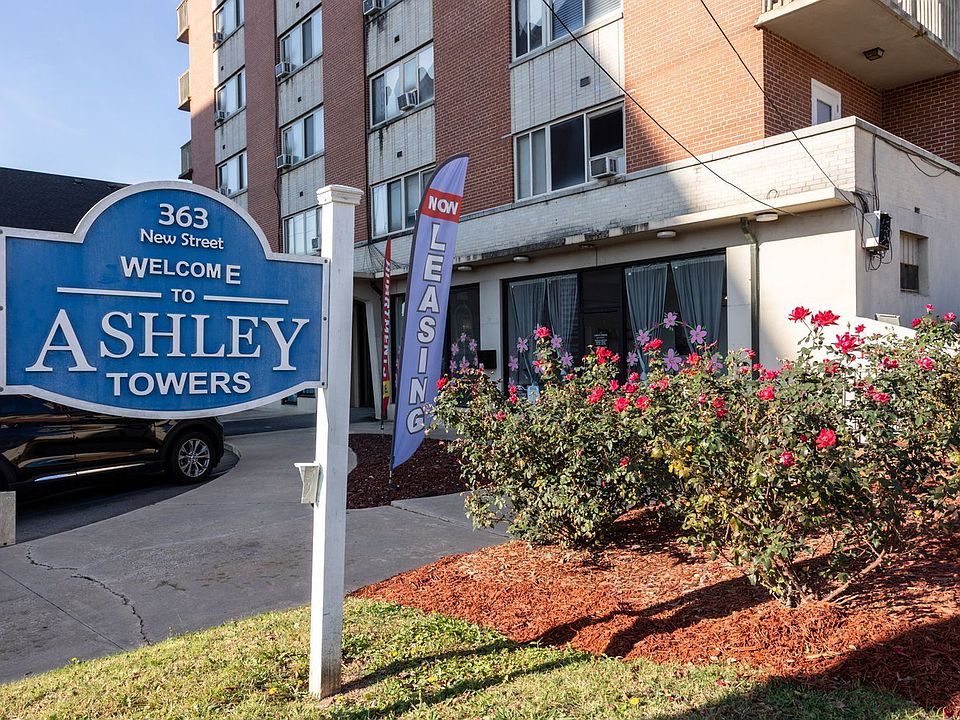 1st image of 363 New St APT 9D