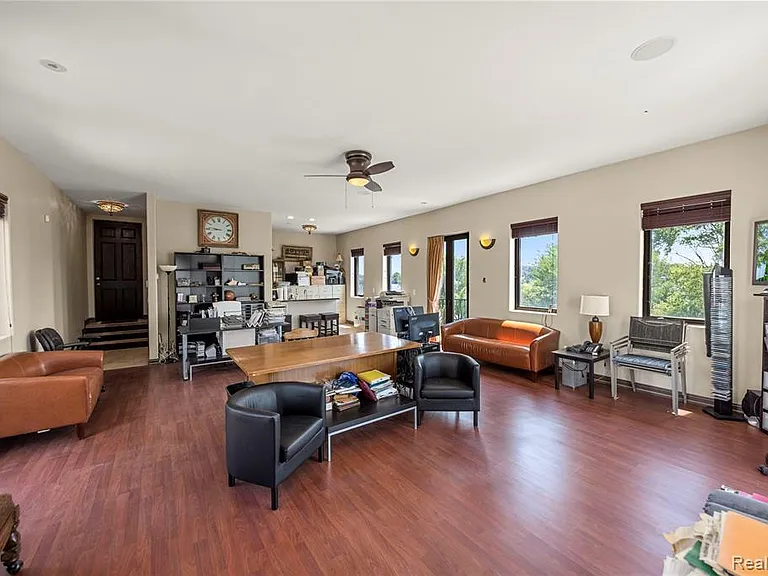 42183 Kouza Ct — Photo 32