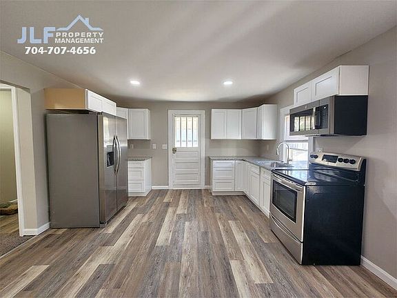 4th image of 2414 Idlewood Dr