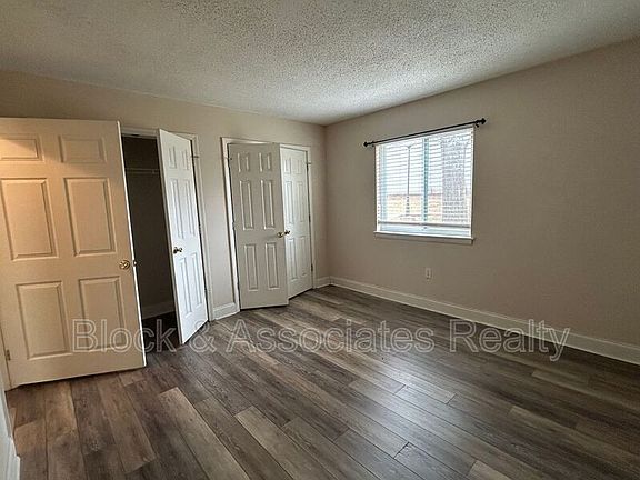 5th image of 2260 Sunderland Rd APT 84W