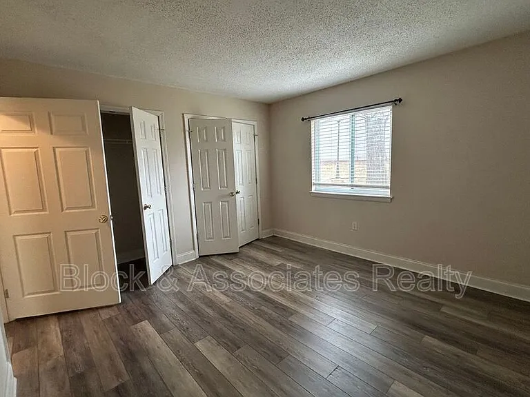 2260 Sunderland Rd #84W — Photo 7