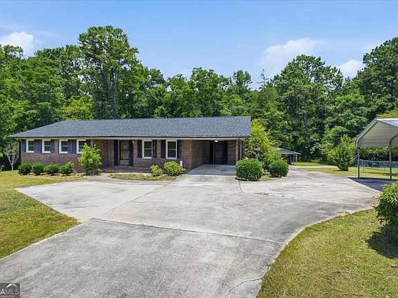 2nd image of 97 Lee Rd