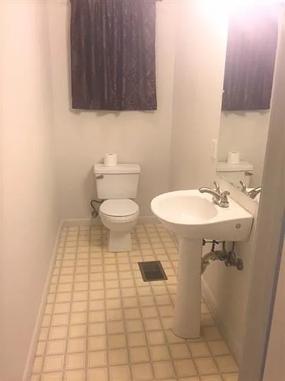 207 Brantley Cir — Photo 12