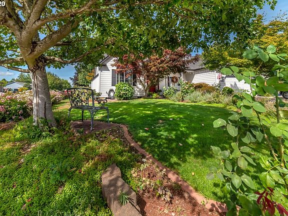 3rd image of 645 Creswood Dr